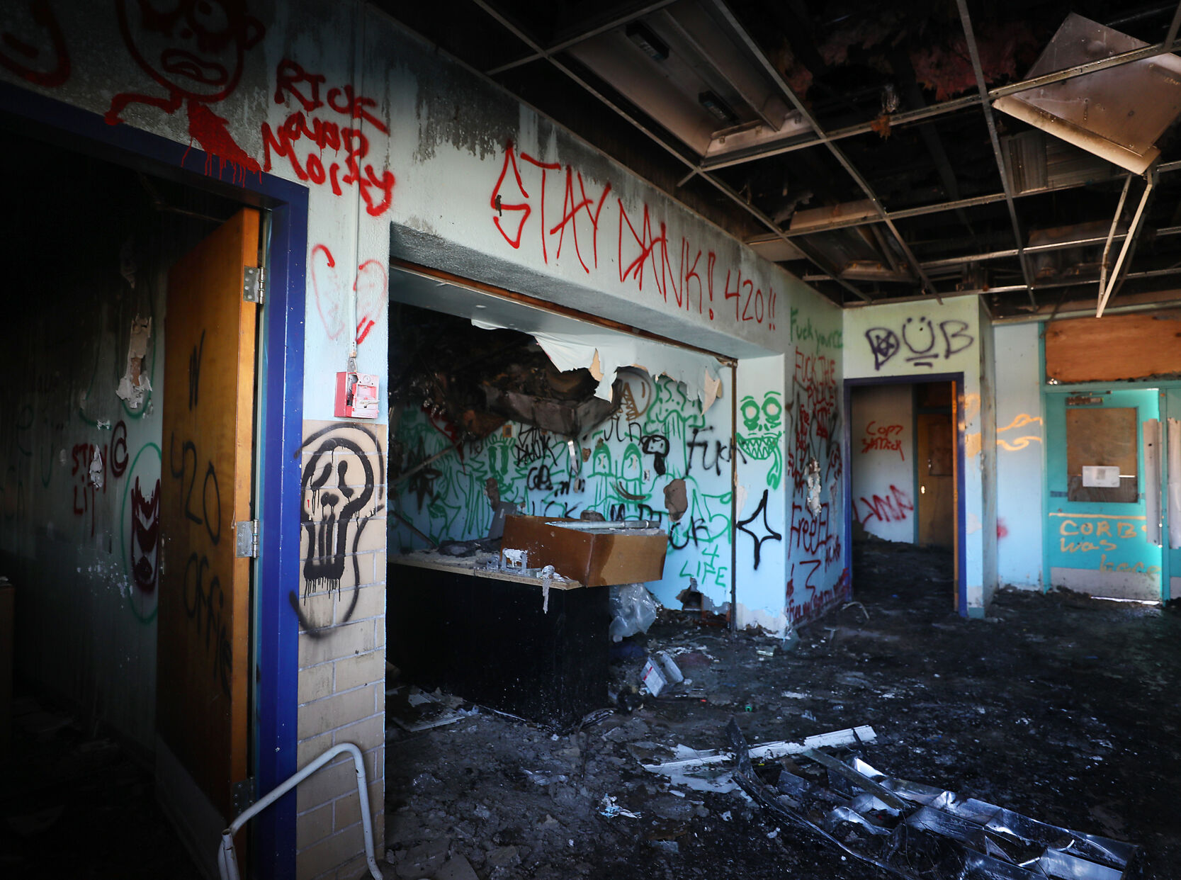 Overnight fire damages shuttered Julia Keen Elementary School